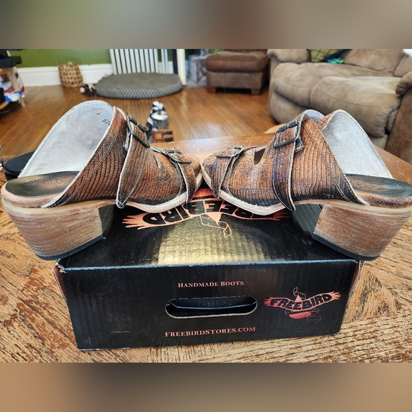 Freebird Caprice Sandals, Copper, 9 - Picture 2 of 5